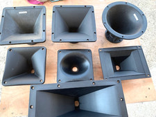 Campionatura di N.7 trombe varie per driver tweeter a compressione in abs e allu