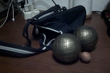 2 bocce da gioco + boccino vintage metallo pesante anni 70 con custodia a tracol