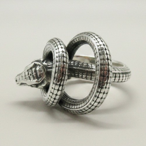 Anello serpente arrotolato