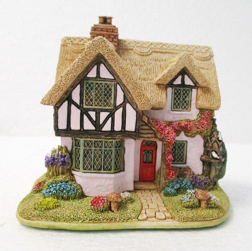 Lilliput lane hockley - lane, lodge