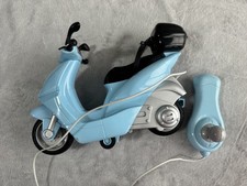 Barbie Fashion Doll Scooter Vespa Telecomando Cablato  
