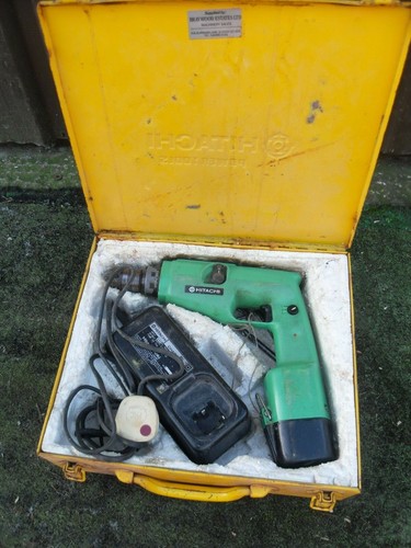 Trapano avvitatore - , a