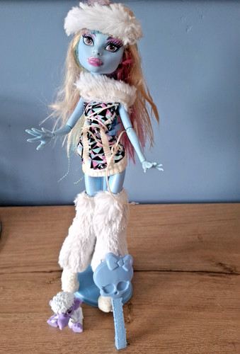 Poupée monster high abbey - monster,