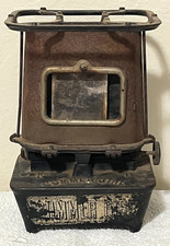 Antico bruciatore stufa a olio