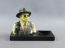 Scultura uomo gangster