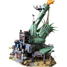 Benvenuti nella Città dell'Apocalisse! Kit Costruzioni / 3178 Pezzi e 12 Personaggi