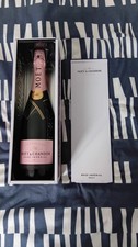 Champagne Rosé Moet et