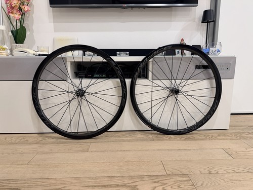 Dura ace carbon - dura, tubeless