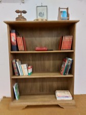 Libreria a giorno in legno