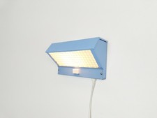 Lampada da parete brutalista