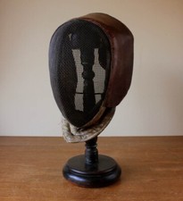 Antica maschera da recinzione