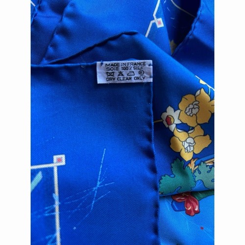 Foulard hermes carre les - 90,