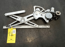 698200D041 Alzacristallo