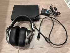 Sistema di cuffie surround digitale Sony MDR-HW700DS