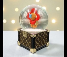 LOUIS VUITTON VIP Trunk