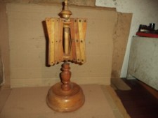 ANTICO ATTREZZO IN LEGNO PER