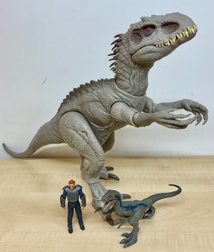 Jurassic world action figure - jurassic,