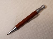 PENNA A SFERA IN LEGNO CON CUSTODIA