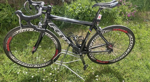 Bicicletta corsa in - bicicletta,