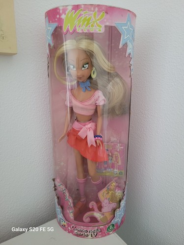 Winx club flora - club, 2005