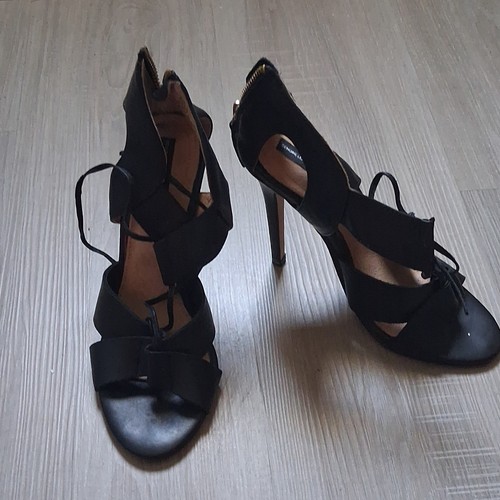 Tacchi neri con cinturino - tacchi,