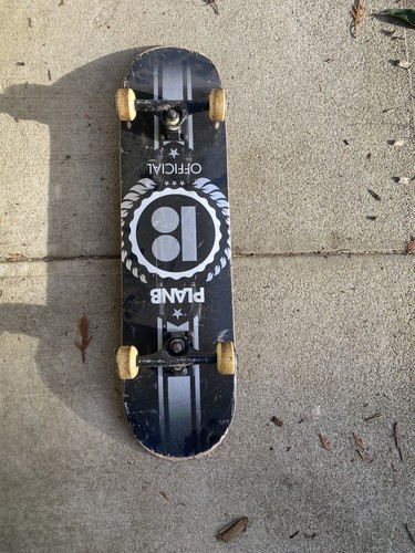 skateboard