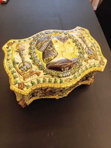 Cofanetto ceramica maiolica