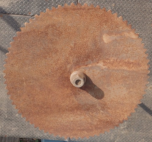Antico mantello seghetto