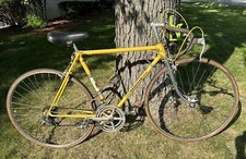 VINTAGE PEUGEOT UO-8 RECORD DU