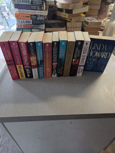 Linda howard lot - 12, books
