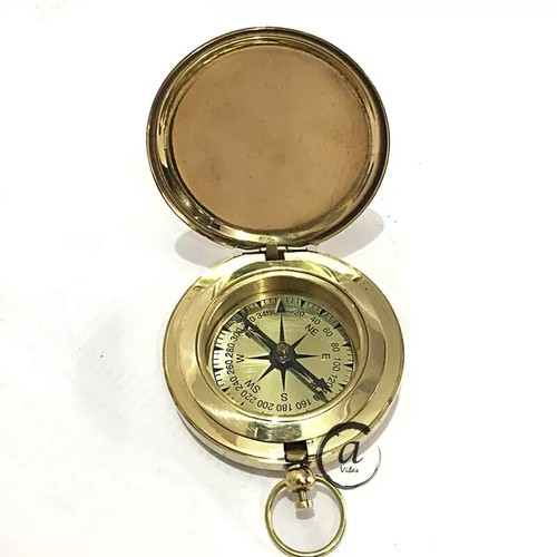 Bussola con pulsante ottone - con,