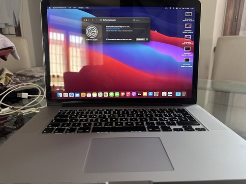 Apple macbook pro retina - 15",