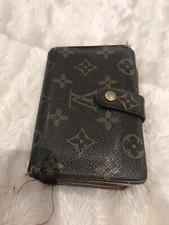 LOUIS VUITTON Authentic