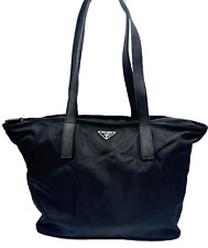 Borsa Prada in nylon nera