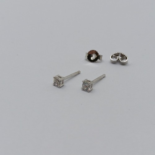 Orecchini bottone punto luce - a,