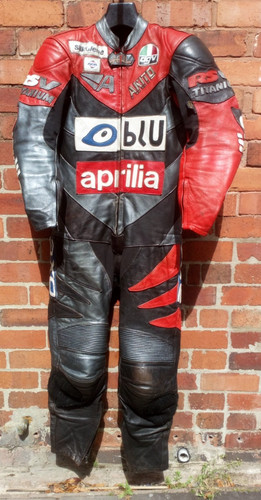 Akito aprilia rsv - rsv, uomo