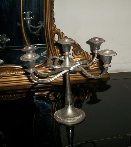 Vecchio elegante candelabro - vecchio,