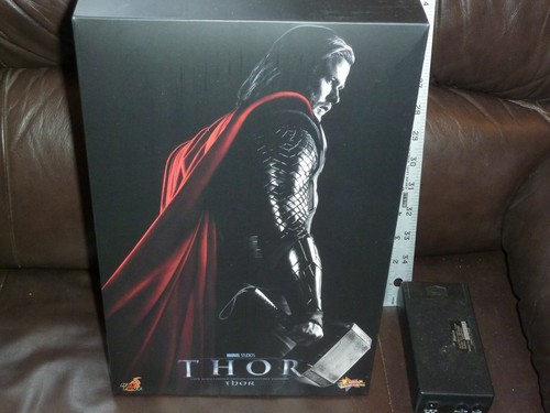 Thor hot toys - 12, scala
