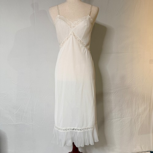 Vintage white lace trim - vintage,