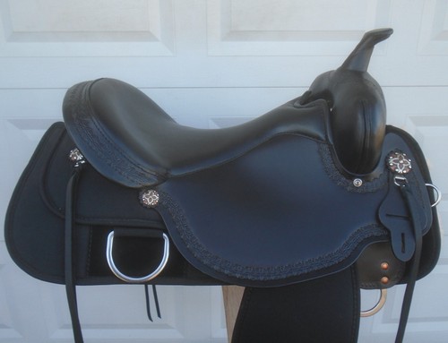 New circle high - new, horse