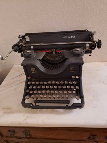 Macchina scrivere olivetti - da,