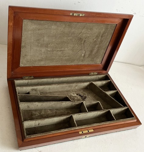 Antique case takes - case, navy