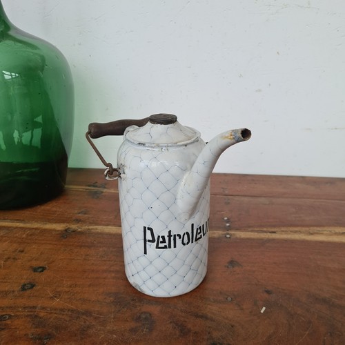 B0948 antike emaille petroleum - b0948,