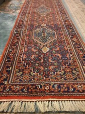 Tappeto di lana annodato a