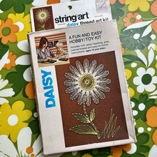 Vintage 1970s Daisy String Art