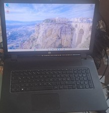HP Laptop 17,3" HD+ 4x 1,8 -