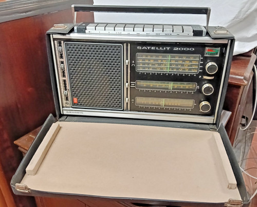 Grundig satellit 2000 - grundig, radio