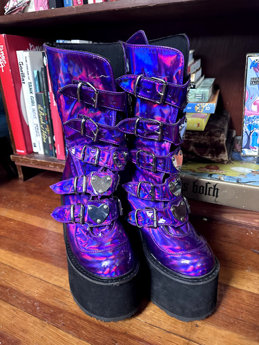 Demonia purple holo - holo, boots-