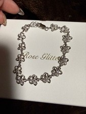 Bracciale con fiori in argento