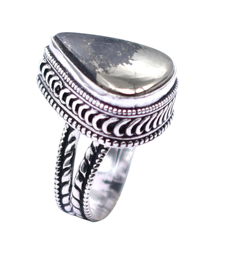 Anello etnico fatto mano in - mano,
